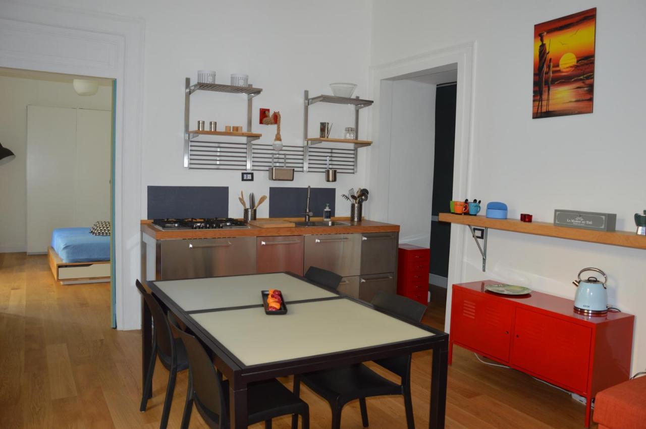 Appartamento Casa Flora Al Corso Napoli Esterno foto