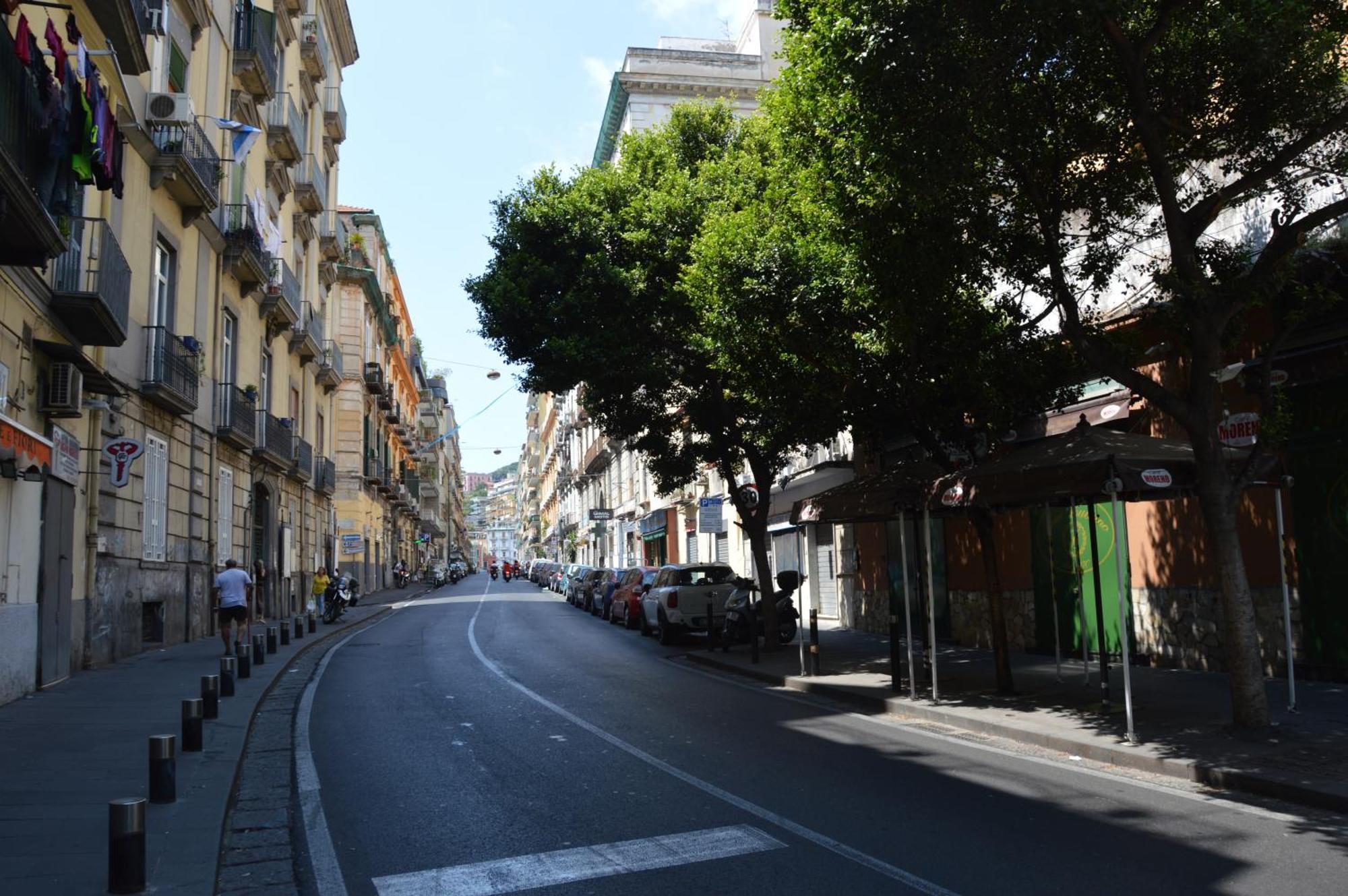 Appartamento Casa Flora Al Corso Napoli Esterno foto