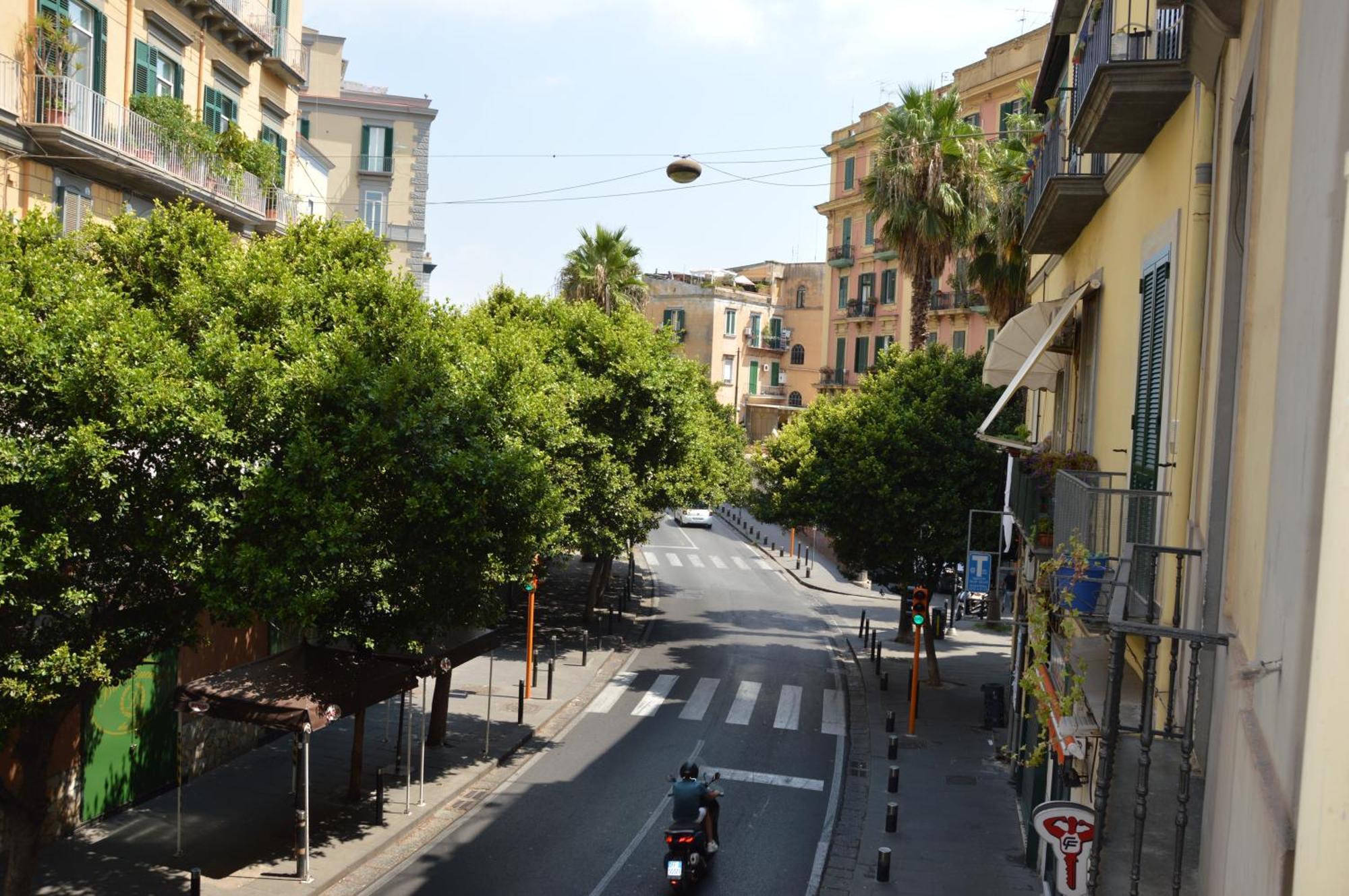 Appartamento Casa Flora Al Corso Napoli Esterno foto